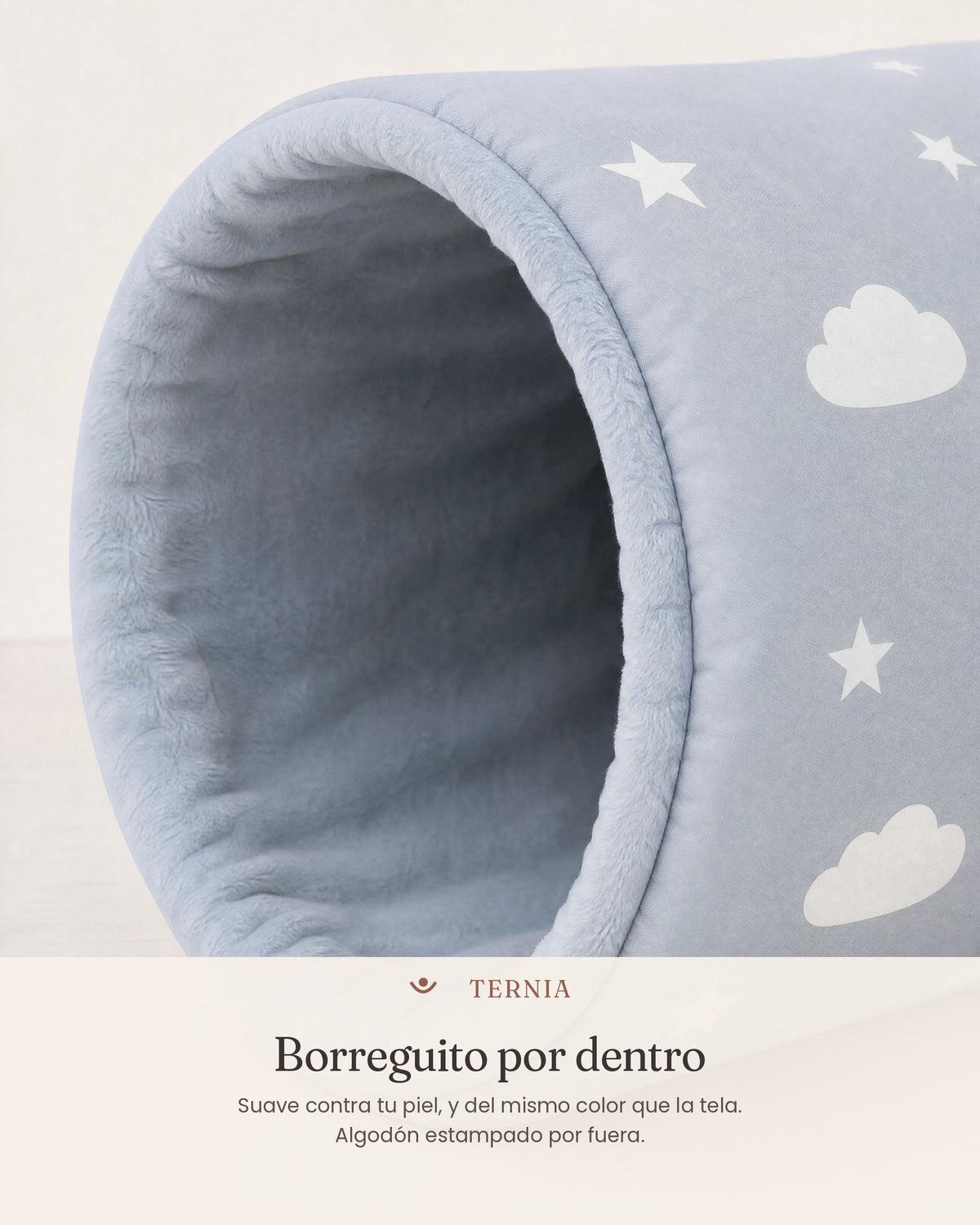 Abertura del cojín TERNIA con forro de borreguito del mismo color que la tela